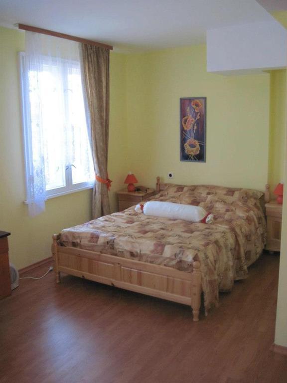 Hadjibulevata Guest House Kovachevtsi Quarto foto